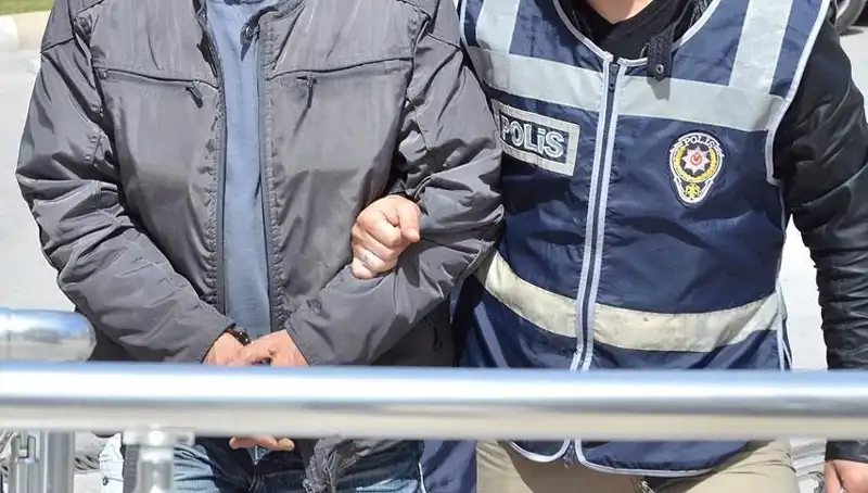 Bursa'da Uyuşturucu Operasyonu: Bir Kişi Tutuklandı, İkisi Aranıyor
