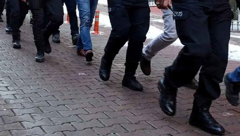 MİT ve Emniyet Güçleri FETÖ'ye Darbe Üstüne Darbe İndiriyor