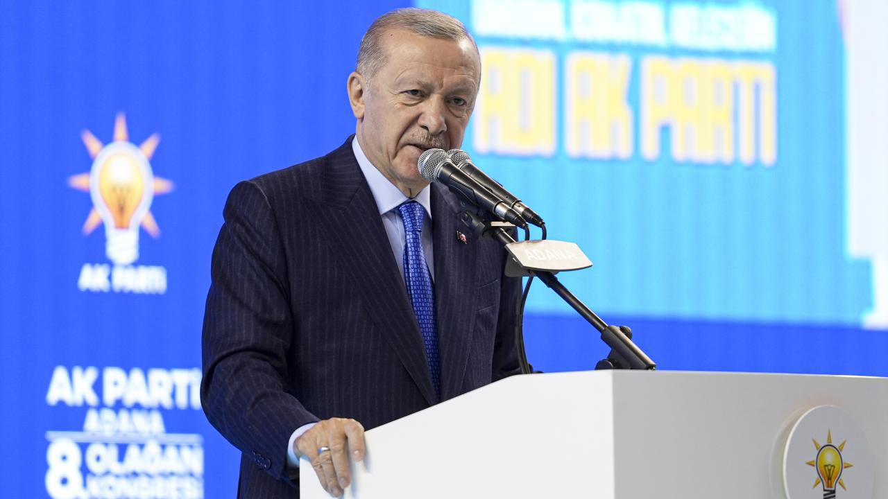 Erdoğan'dan Özel'e: Esenyurt ve Beşiktaş Hakkında