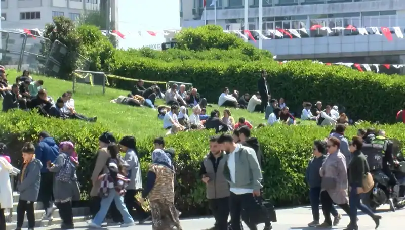 Taksim’de Deprem Yoğunluğu: Şehirdeki Sarsıntının Psikolojik Etkileri Neler?