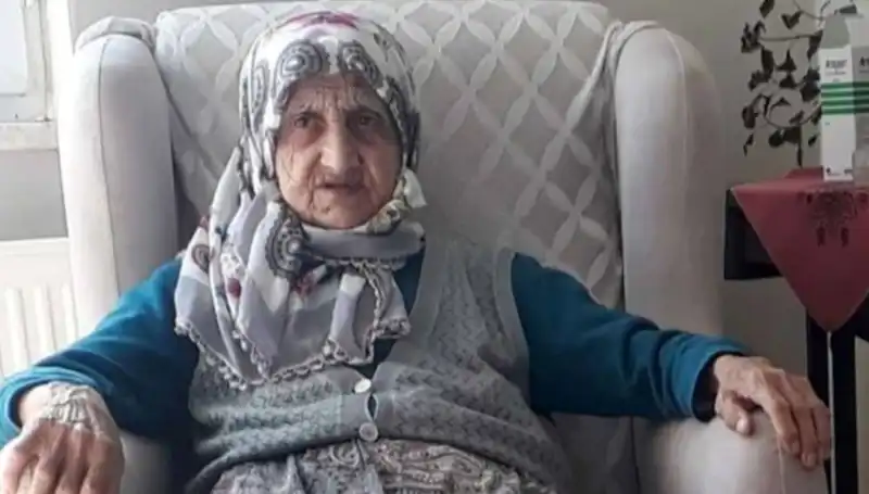 Otomobil Çarpması Sonucu Yaşlı Kadın Hayatını Kaybetti