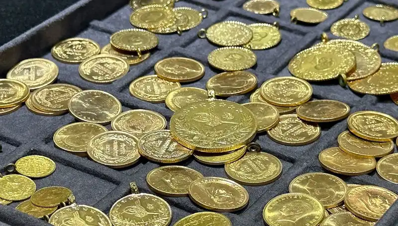 Altın Fiyatları Bu Hafta Sonu Yükseliyor mu, Düşüyor mu?
