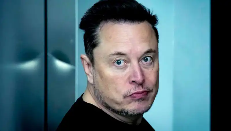 Elon Musk'ın Korktuğu An Geldi: Yapay Zeka Dünyayı Ele Geçirdi!