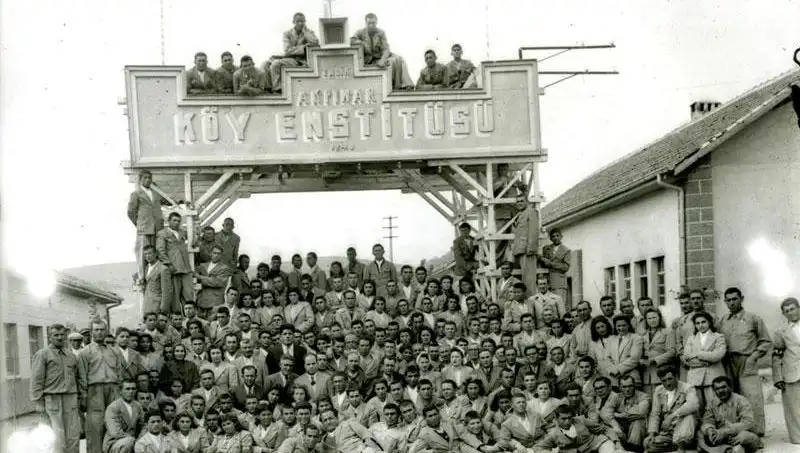 17 Nisan Tarihinin Anlamı: Köy Enstitüleri'nin Kuruluş Yıldönümü