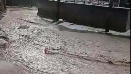 Sivas'ta Şiddetli Yağış ve Dolu Hayatı Olumsuz Etkiledi