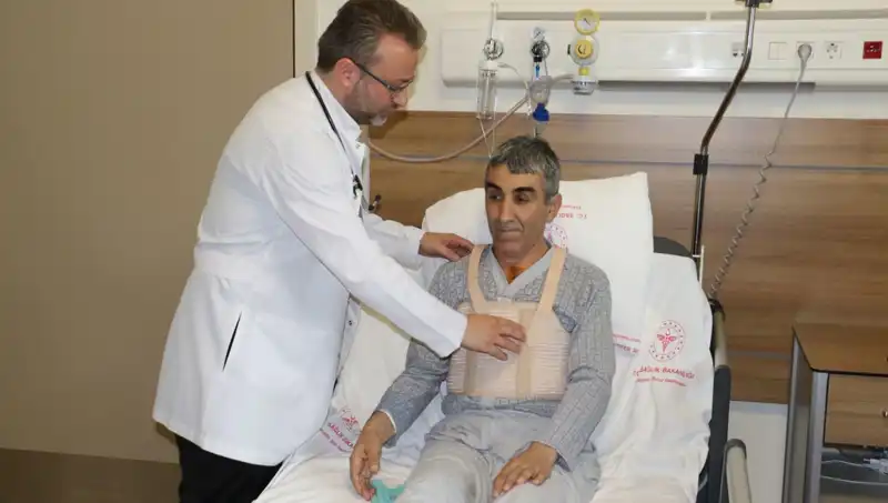 Altı Ayda İki Kez Aort Damarı Yırtılan Hastanın Zorlu Mücadelesi
