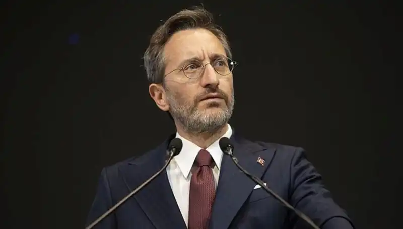 Fahrettin Altun'dan Özgür Özel'e Sert Yanıt: Gerçekler Ortada