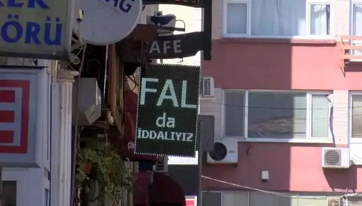 Para Karşılığı Fal Bakanlar Dikkat: Hapis Cezasıyla Yüzleşebilirsiniz!