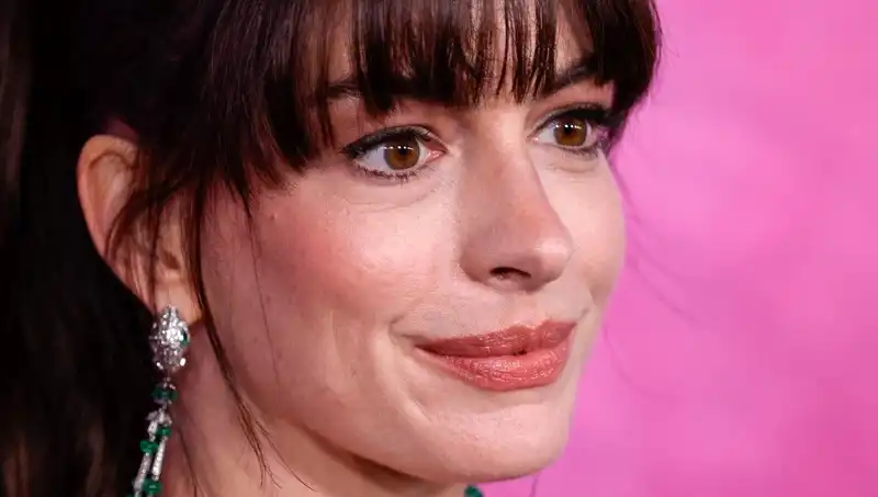 Hollywood’un Karanlık Yüzü: Yüzde Ölü Deri Kullanımı Neden Yaygınlaşıyor?