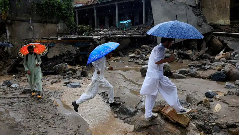 Pakistan'da Sel Felaketi: DSÖ, Tıbbi Malzeme Desteği Gönderecek