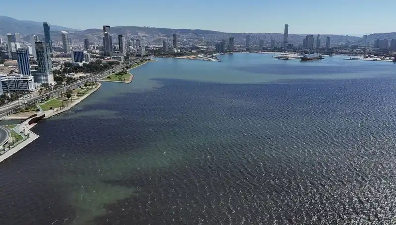 İzmir Körfezi'nde Kötü Koku Sorunu: Son Gelişmeler Neler?