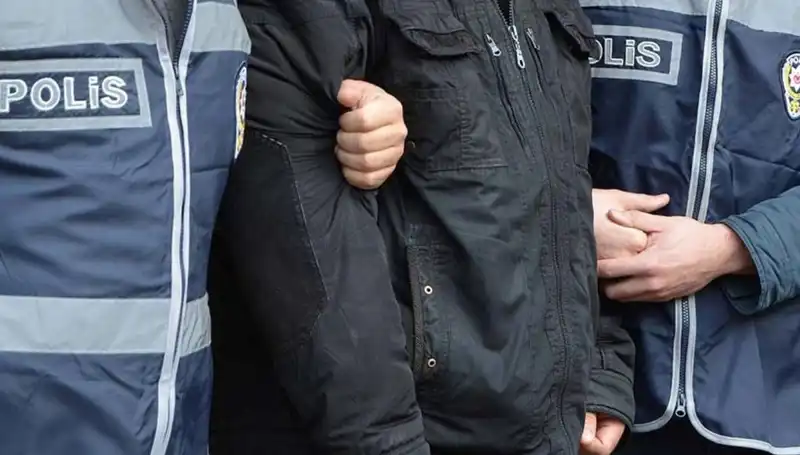 İstanbul'da Huzur Operasyonu: 1.035 Gözaltı ile Şehir Güvenliği Sağlanıyor