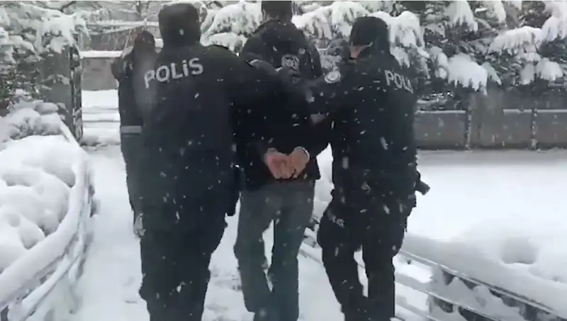 Milyonluk Hırsızlık Operasyonunda Altı Tutuklama, Çarpıcı Ayrıntılar Ortaya Çıktı