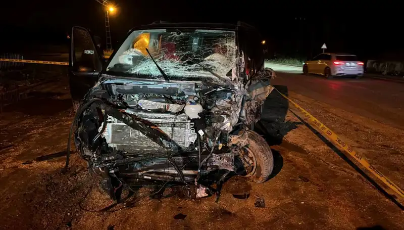 Amasya'da Feci Kaza: Yola Çıkan Araçlar Kafa Kafaya Çarpıştı, 7 Yaralı