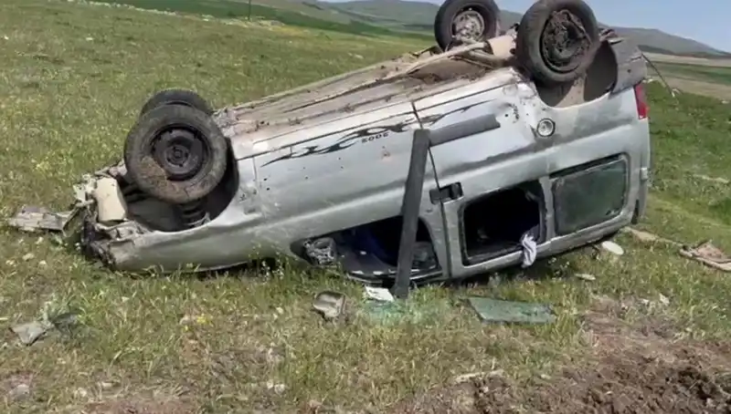 Konya'da Ani Kaza: Otomobil Takla Attı, İki Kişi Yaralandı!