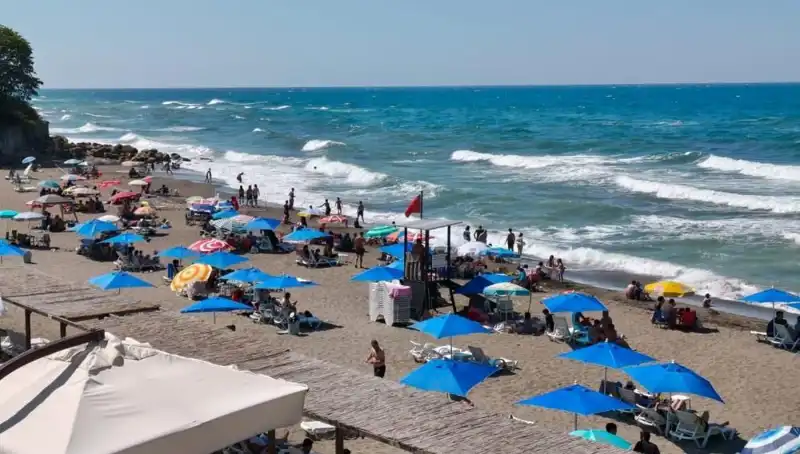 Akçakoca'da Denizde Yasağın Nedeni ve Beklentiler