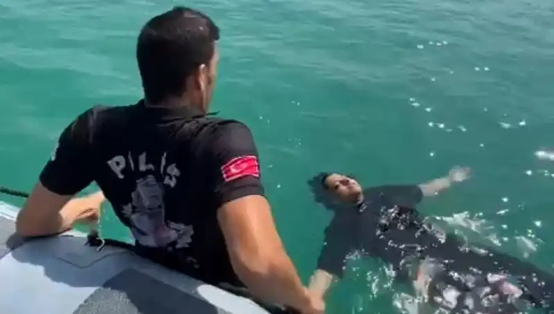 Baraj Gölüne Düştü, Gemi Adamlarının Cesaretiyle Hayata Döndü