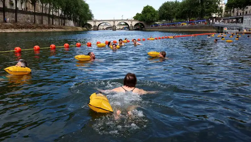 Paris'te Tarihi Değişim: Seine Nehri Artık Halka Açık