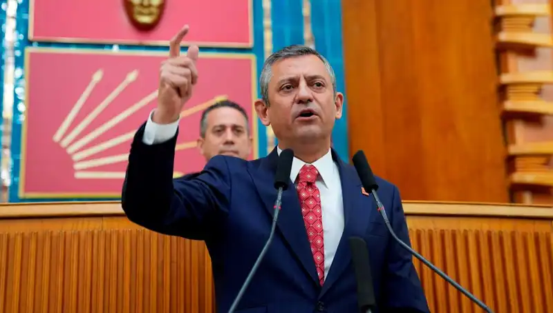 Özgür Özel, İBB Soruşturmasına Ve Sürecin Arka Planına Dikkat Çekti
