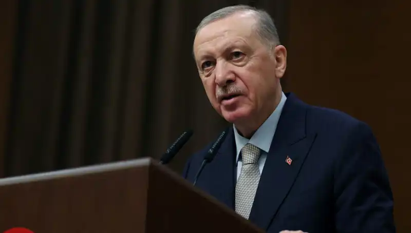 Cumhurbaşkanı Erdoğan'dan Sokak Terörü Açıklaması: Soygunu Perdeleme Çabası