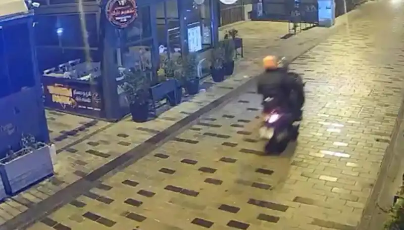 Gece Kulübünde Dehşet Anları: Haraç İddiasıyla Torpil ve Silah Terapisi