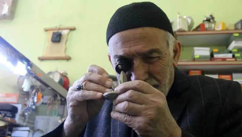 Yarım Asırdır Zamana Direnen Dükkan: 58 Yıldır Geçmişe Yolculuk