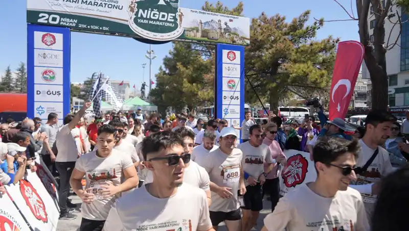 Niğde Yarı Maratonu’nda Doğuş Holding’in Destan Gibi Yarışı: 518 Sporcu Bir Araya Geldi
