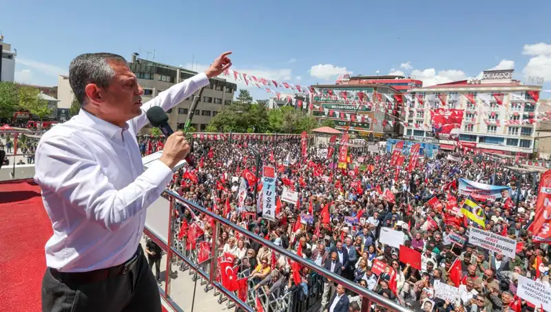 Özgür Özel’den Çarpıcı Açıklama: Örgütün Silah Bırakmasını Destekliyoruz