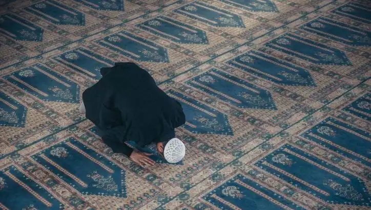 Cuma Namazı Saati 12 Eylül: İstanbul, Ankara ve İzmir’de Cuma Namazı İçin Ne Zaman Toplanacak?