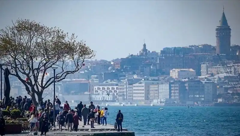 İstanbul'u Saracak Bahar Havası: Hafta Sonu Sıcacık Günler Bizi Bekliyor!