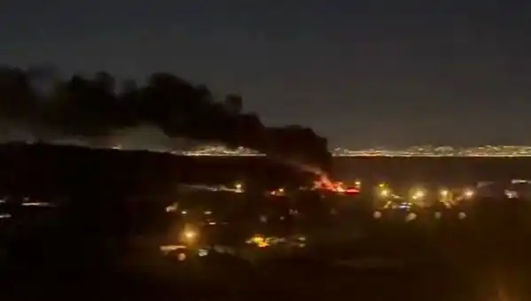 Yalova'da Depo Yangını! İtfaiyecinin Sağlığına Dikkat Çeken Durum