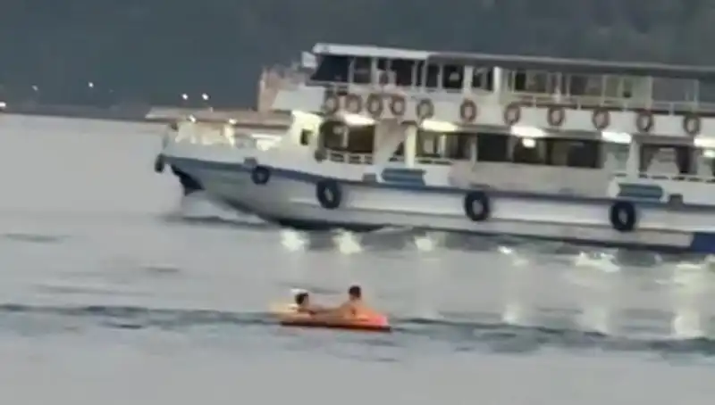 Sarıyer Sahilinde İki Çocuğun Macerası: Denizdeki Olay Şaşırttı