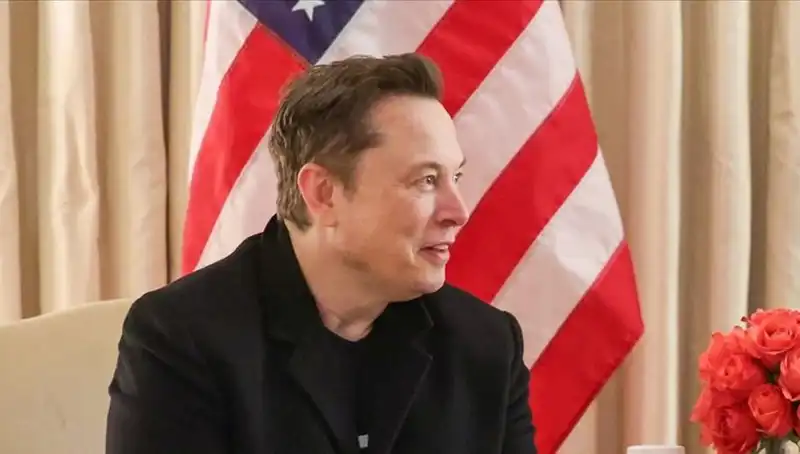 Elon Musk'tan Trump'a Destek: Ukrayna Tartışmaları ve Milyarder'in Açıklamaları