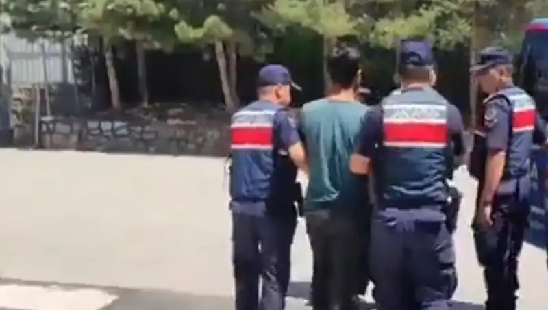 Türkiye Genelinde DAEŞ'e Yönelik Dev Operasyon: 26 Gözaltı